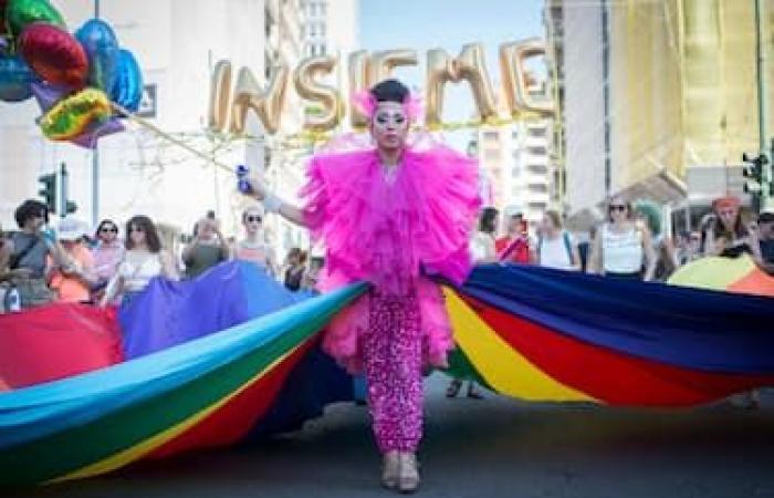 Onda Pride, marchas en 7 ciudades. Schlein: “Necesitamos una ley contra la discriminación”