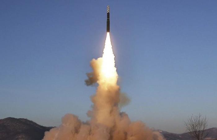 Corea del Norte comienza los lanzamientos de misiles. Pero acaba mal: “Desguace en el suelo”