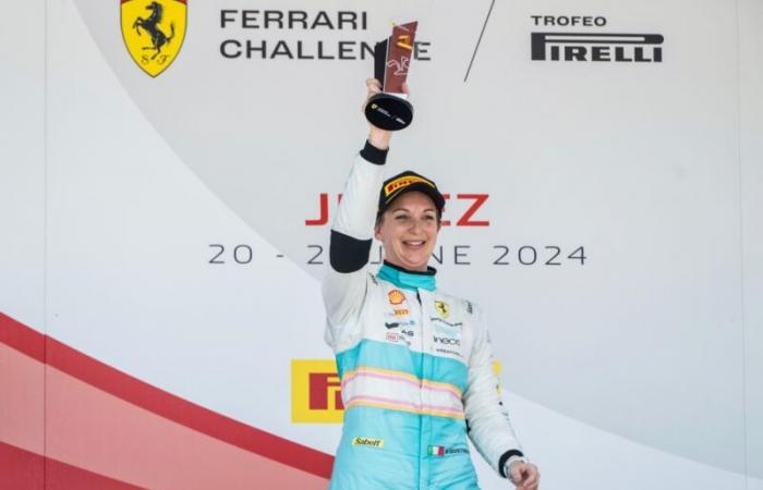 Manuela Gostner sorprende en Jerez: pole, victoria y podio. Ahora ella es tercera
