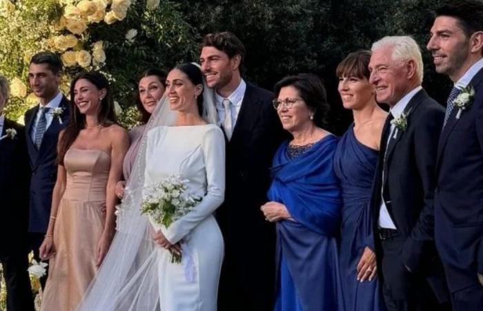 Cómo se vistió la madre de Cecilia Rodríguez para la boda de su hija