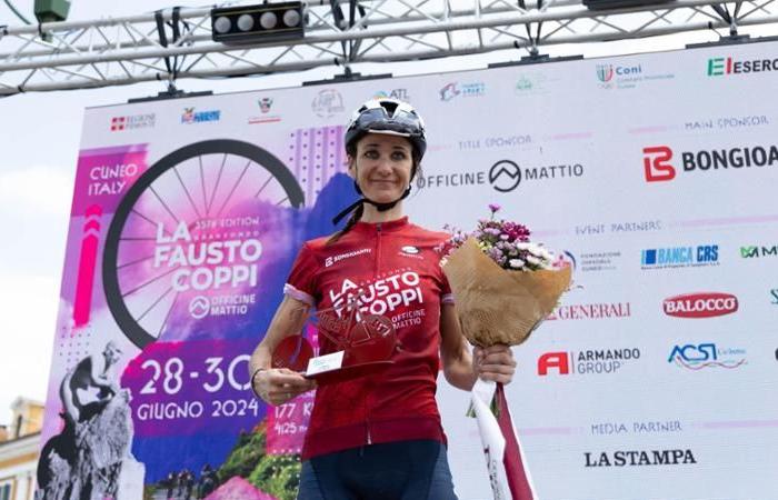 El francés Stéphane Cognet y Roberta Bussone ganan el gran fondo Fausto Coppi