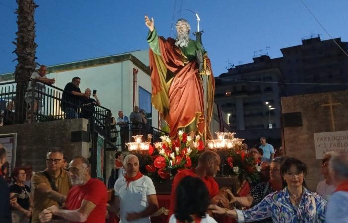 San Pablo Apóstol en Ragusa, fieles en procesión ayer
