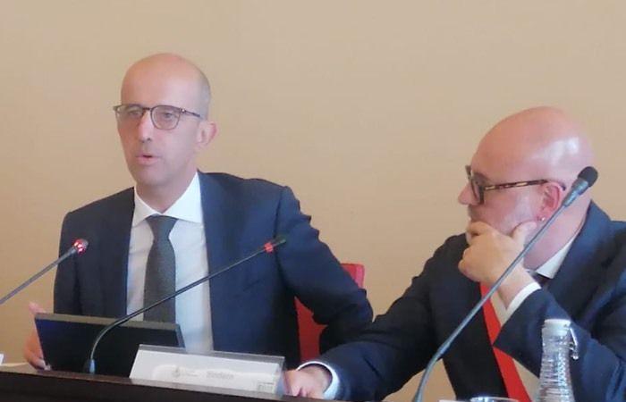 Ayuntamiento de Módena, presidente Carpentieri, vicepresidente Giacobazzi – Política