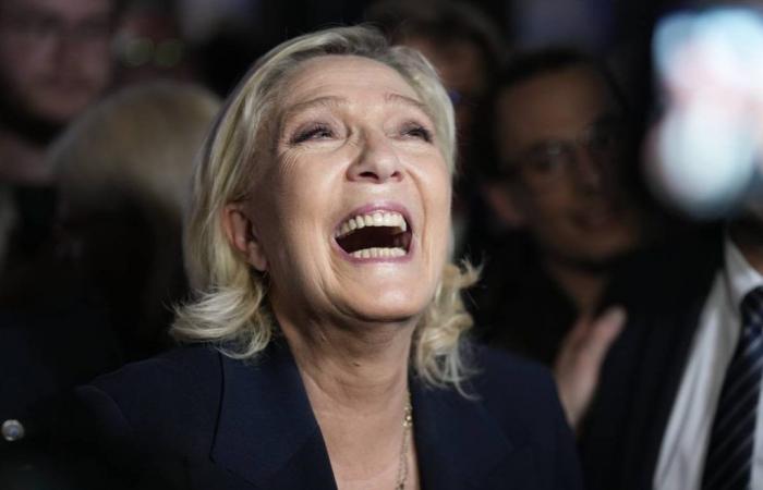 Le Pen ve ahora la victoria. Macron-flop se abre a la izquierda