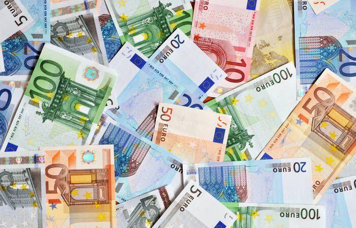 El euro dólar gana terreno tras la primera vuelta de las elecciones francesas