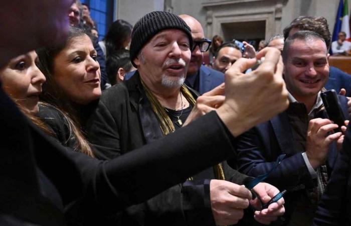 Vasco Rossi y su rock político: el golpe a Salvini no tiene precedentes | VIDEO