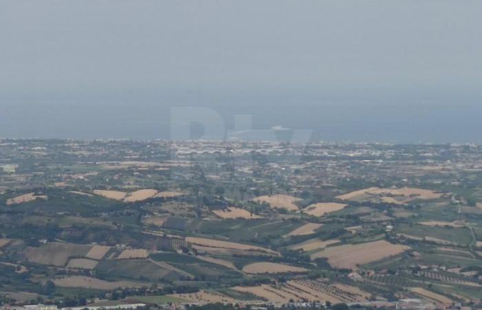 Mucílago en Rimini, visible desde San Marino
