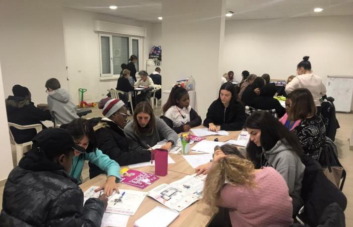 La asociación Penny Wirton busca voluntarios para enseñar italiano a inmigrantes