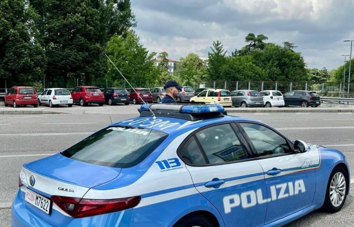 Ataque en Verona: niño recibió patadas y puñetazos por su mochila