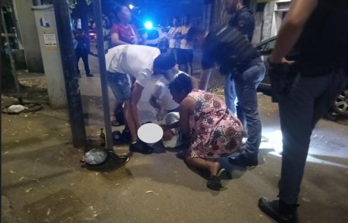 Nuevos actos de violencia en la zona de la estación de Reggio Emilia, un joven de 23 años atacado con una botella, es grave