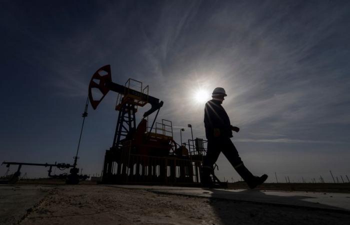 Los precios del petróleo suben gracias a las grandes reducciones en los inventarios de crudo en Estados Unidos