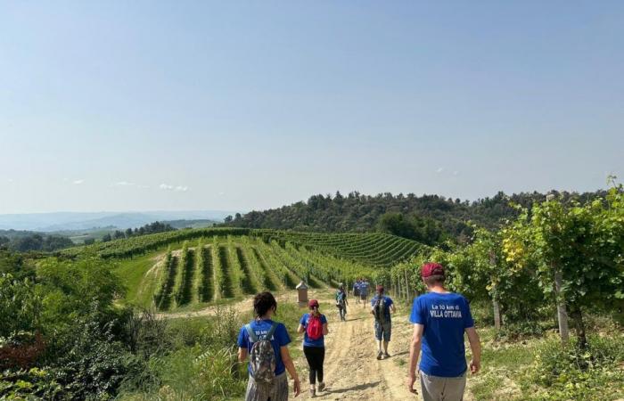 Una primera vez exitosa para el trekking en el que participaron invitados de la comunidad de Piobesi d’Alba. [FOTO] – Lavocedialba.it