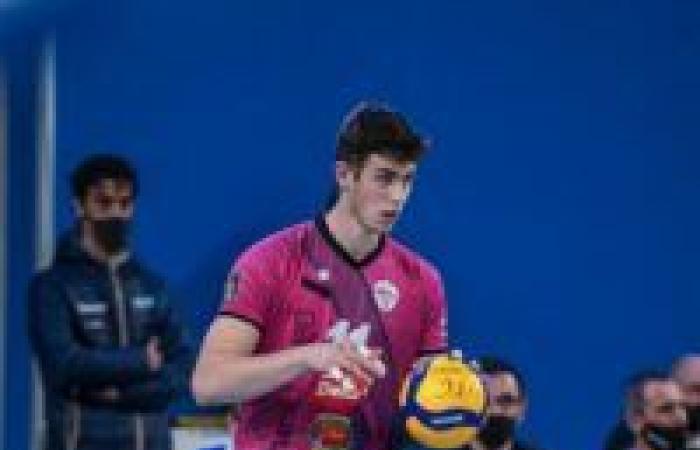 Voleibol Mercato – Después de 3 temporadas Matteo Bellia regresa al negro y fucsia – Revista iVolley