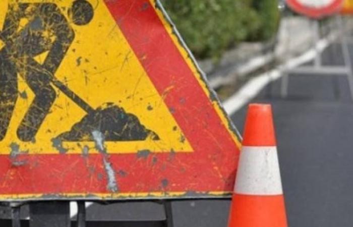 Caos de tráfico por obras en Salerno: el Municipio cambia el horario