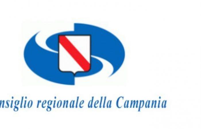 La región de Campania pide un referéndum sobre la autonomía diferenciada.