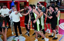 Nacional B Basket, Raggisolaris Faenza, misión cumplida con gran expectación: «En los playoffs queremos convertirnos en el cañón suelto»