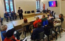 Reunión antiestafa en Magliano: unos cincuenta ciudadanos reciben una “lección” de los Carabinieri