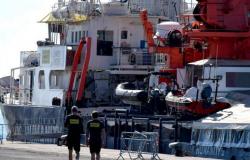 Migrantes, el Tribunal de Crotone confirma la liberación del barco de la ONG Humanity 1: «Libia no es un lugar seguro»
