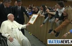 Tanta emoción para los estudiantes del Instituto “Sacro Cuore” de Matera en audiencia con el Papa Las fotos.