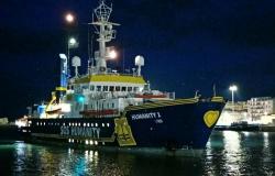 Migrantes: el Tribunal de Crotone confirma la liberación del barco de una ONG incautado