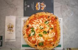 Aversa, L’Antica Pizzeria Da Michele cumple un año: celebración el 22 de abril