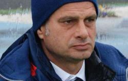 Gigi De Rosa: “Situación difícil, no todo se puede limitar a los entrenadores. El Bari tiene una gran afición”.
