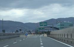 Fin de semana largo del 25 de abril, más tráfico en las autopistas de Liguria a partir de la tarde: esta noche se retirarán las obras que afectan