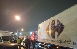 [CARREFOUR] Trabajadores de Vittoria de la plataforma GS en Turín. Camioneros af: unidos y organizados, ganamos