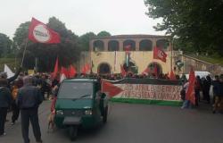 Cientos de personas para la marcha antifascista del 25 de abril