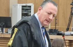 “Deberíamos intentar acabar con el antifascismo”, abogados se rebelan contra el presidente de la Orden