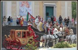 1 de mayo con “La belle époque salernitana”, desfile de carruajes antiguos y personajes disfrazados – Inside Salerno