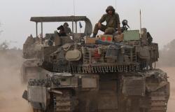 Los tanques en el cruce de Rafah, Israel listo para atacar