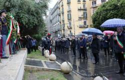25 de abril en Nápoles, grito desde Piazza Carità: «Viva la Italia antifascista»