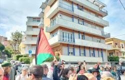 Ancona, marchas pro Palestina en el Día de la Liberación. La policía contiene a los manifestantes – Noticias Ancona-Osimo – CentroPagina