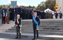 Celebración por la Liberación de Italia, la Comandancia Provincial de los Bomberos de Caserta participó difundiendo la bandera tricolor |