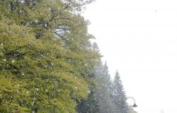granizo en la zona de Asti, nieve en las montañas