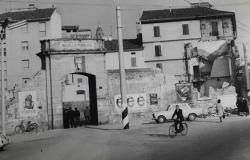 Cremona Sera – Se derriba el matadero, se derriba la oficina de correos. Nació la actual Porta Po (1962).