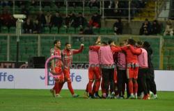 Serie B, gran partido Venecia – Cremonese ahora. Y Catanzaro va a Pisa