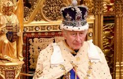 El rey Carlos “está muy enfermo”, actualiza sus planes funerarios: “La situación está empeorando”
