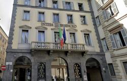 Intesa San Paolo vende su sede histórica en el centro de Milán a Coima