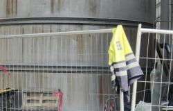 El ático se derrumba y cae diez metros, muere un trabajador – Noticias