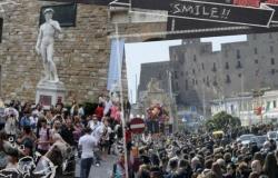 Tanto en Nápoles como en Florencia, el tsunami del turismo de masas: el documental “Recinti Urbani” de Francesco Cerrone nos lo cuenta.
