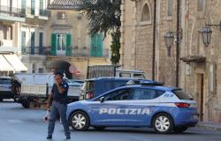 Ragusano prende fuego a una actividad comercial, identificada y denunciada por la policía –