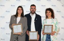 Auriculares inalámbricos con setas: el graduado de Pescara gana el concurso