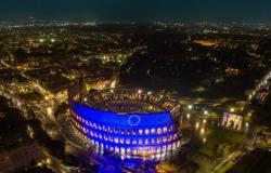 Los monumentos iluminados con los colores de la UE en Italia el 9 de mayo