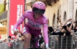 Giro de Italia, Pogacar fenomenal incluso en la contrarreloj. Ganna lo cree pero tiene que darse por vencido.
