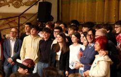 El liceo científico Augusto Righi gana la undécima edición del “Teatro in Classe”