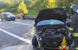 Campobasso. Accidente frontal entre furgoneta y coche en el TC17: conductor herido