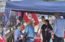 “Por el Trabajo I Firma”: Filcams Cgil recogió firmas ayer en Marcianise | Café Procope | En evidencia