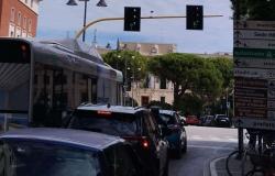 Semáforos, las multas son 80 mil El Partido Demócrata: cámaras no autorizadas – Pescara
